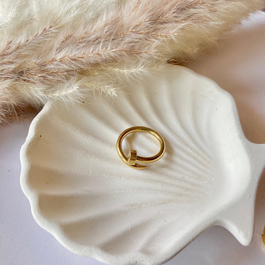Nail Ring